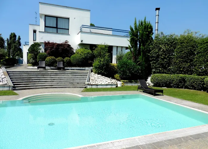Arosio Hotel Otel