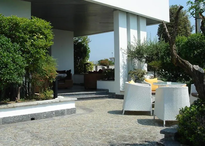 Arosio Hotel Otel