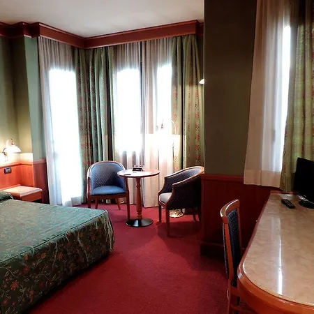 Arosio Hotel 4* Arosio
