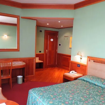 Arosio Hotel 4*