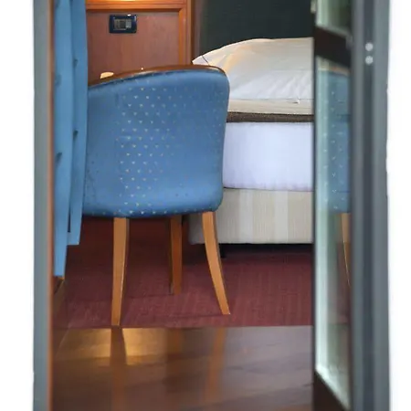 Arosio Hotel 4* Arosio